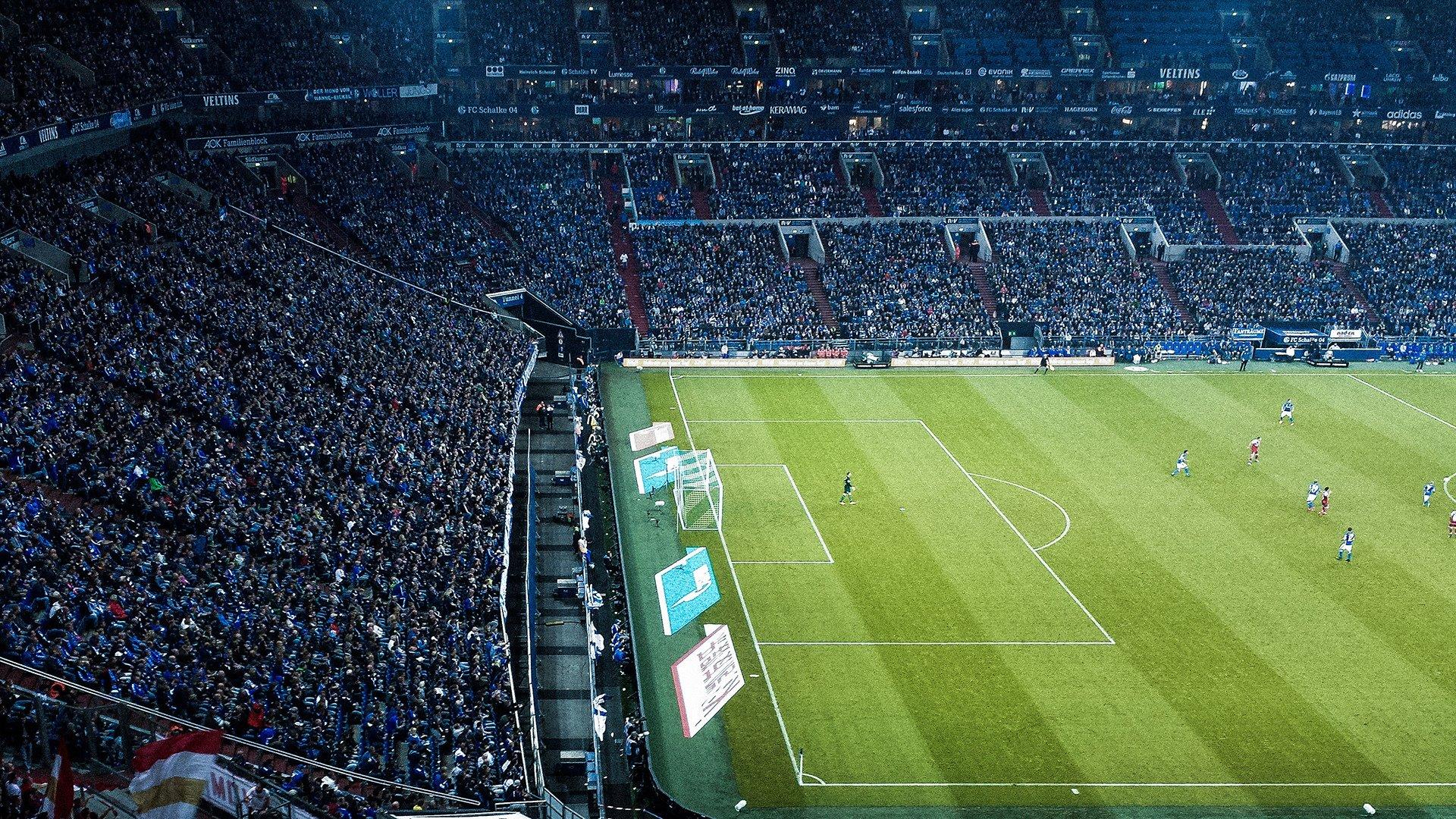 武汉卓尔客场连战连捷，球迷远征助威激情双城记